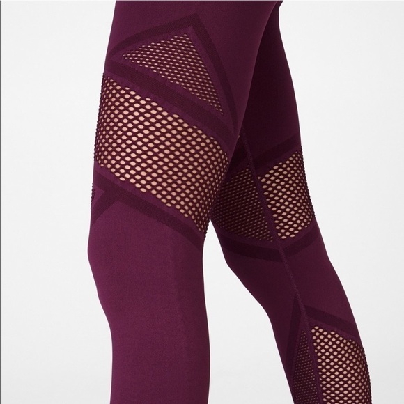 Fabletics Mosaic High Waist 7/8 Seamless Leggings Burgundy Size Small Mesh EUC - Picture 3 of 13